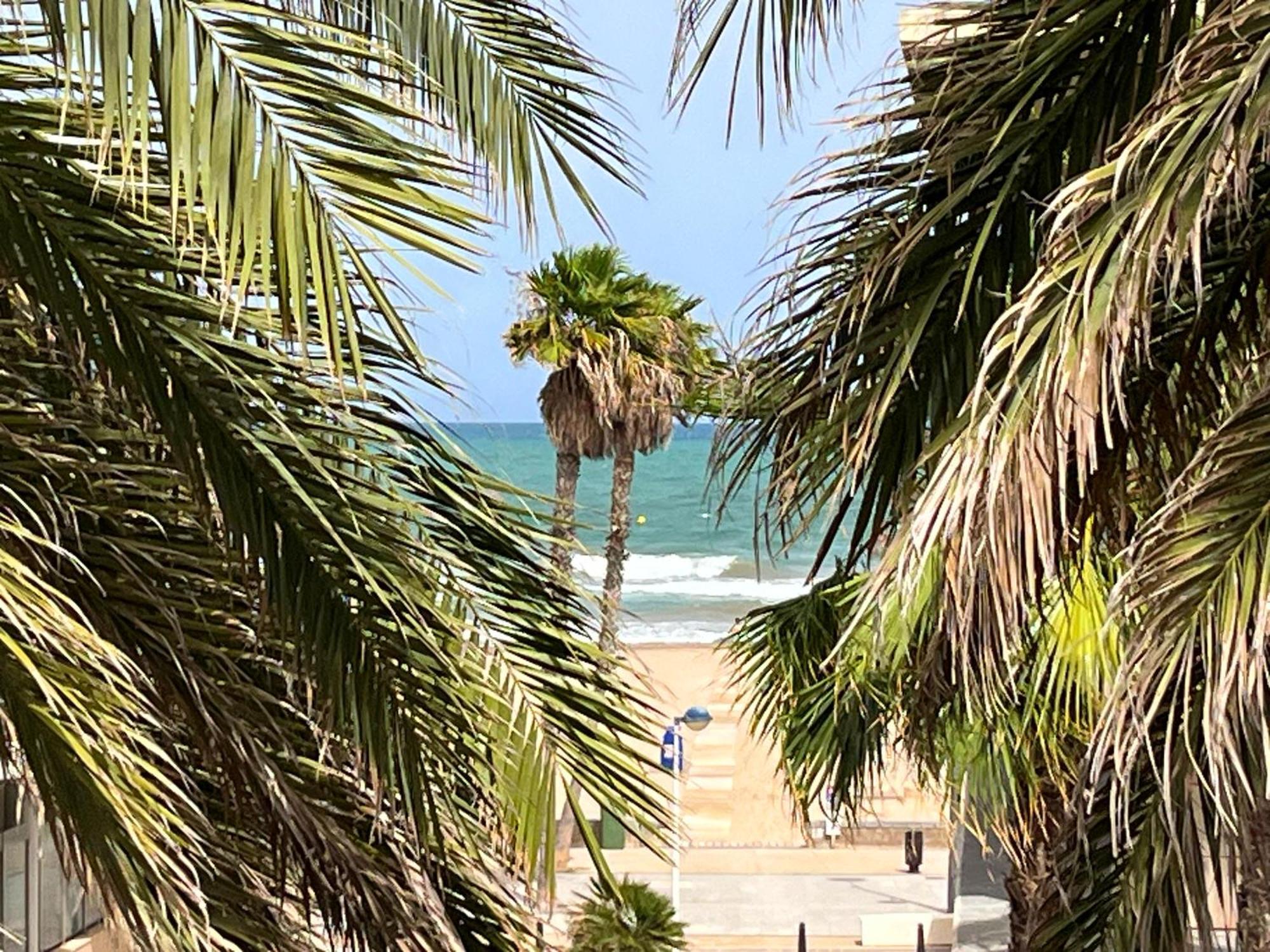 Stylish Well-Connected Beachfront Flat บาเลนเซีย ภายนอก รูปภาพ