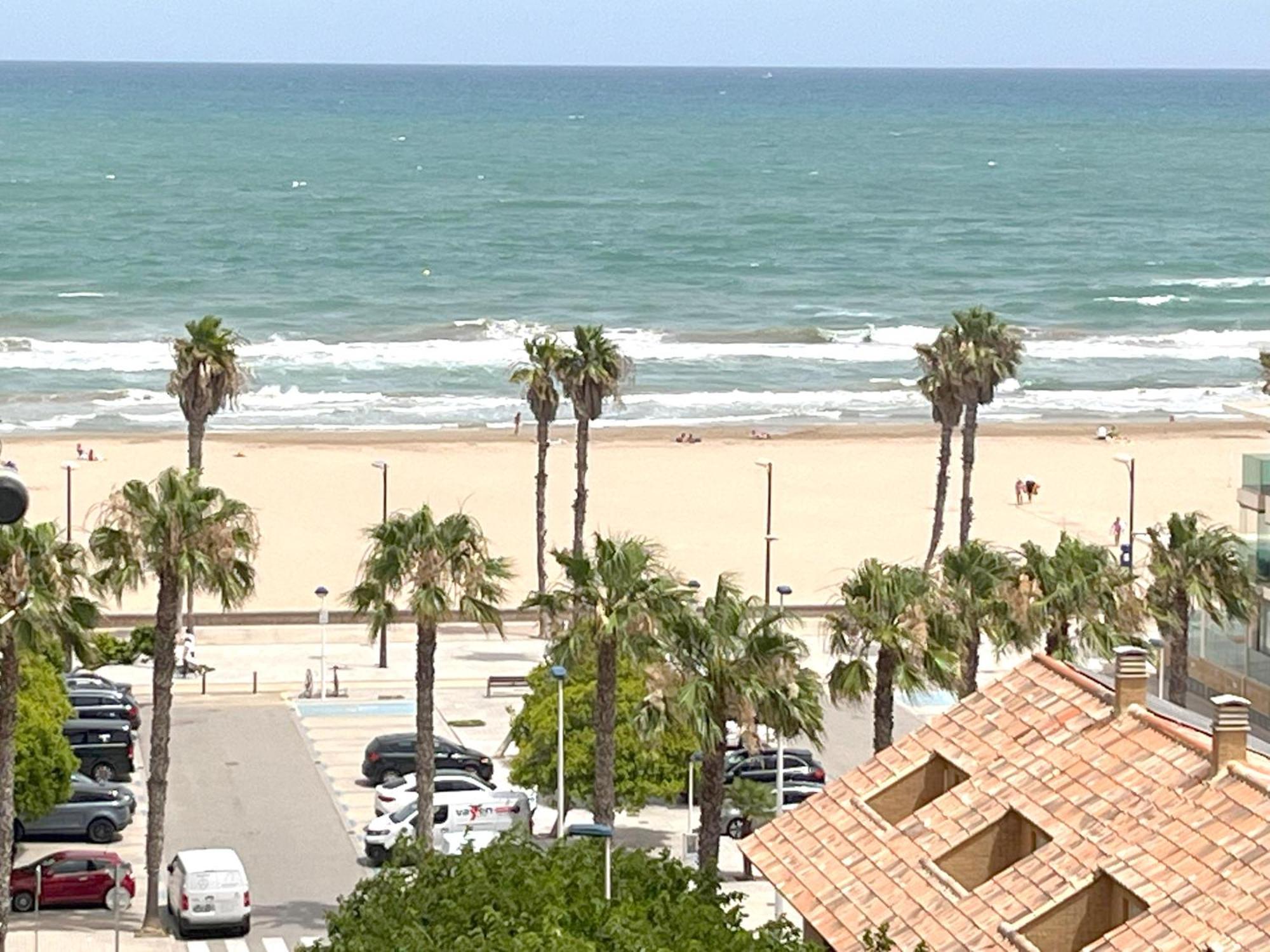 Stylish Well-Connected Beachfront Flat บาเลนเซีย ภายนอก รูปภาพ